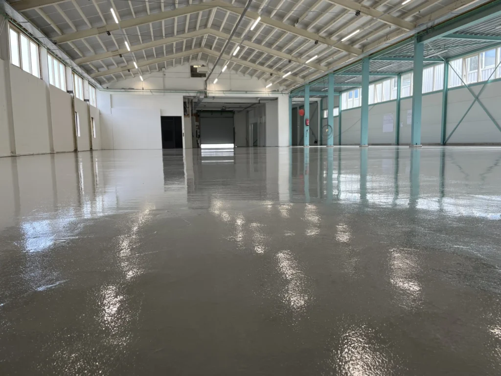 epoxyvloer-grijs-beton-design (4)