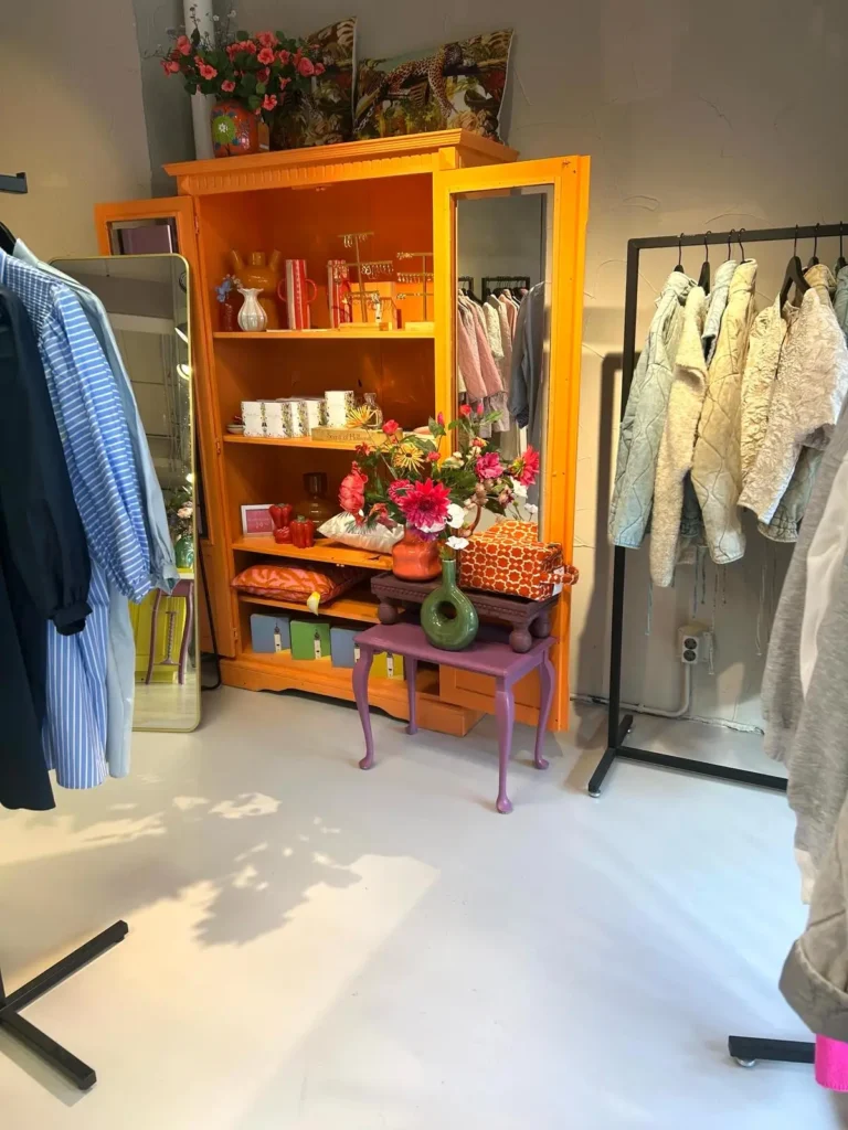 grijs-beton-design-atelier-aan-zee-epoxyvloer (2)