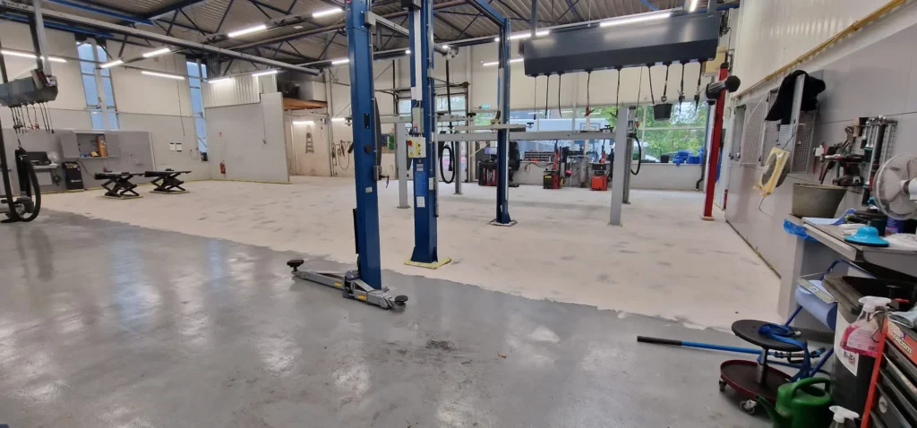 hedin-leiderdorp-grijs-beton-design-coating (4)